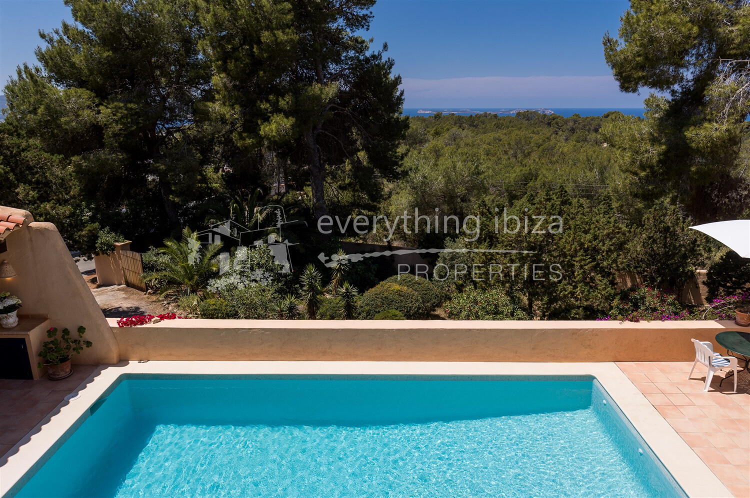 Beautiful Stylish Villa Near to the Beach with Sea & Sunset Views, ref. 1605, for sale in Ibiza by everything ibiza Properties