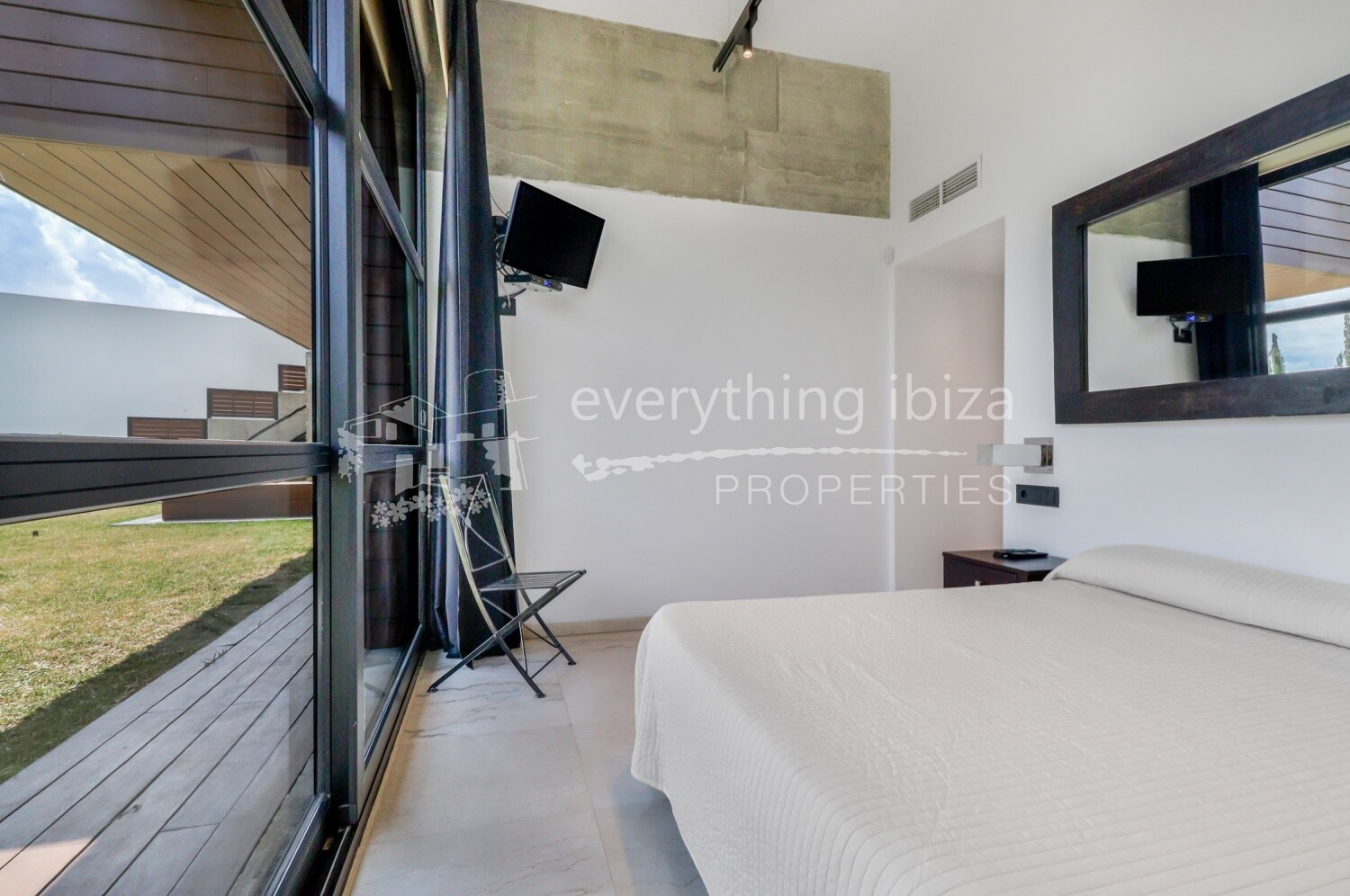 Designer Contemporary Villa with Super Views & Tourist License, ref. 1608, for sale in Ibiza by everything ibiza Properties