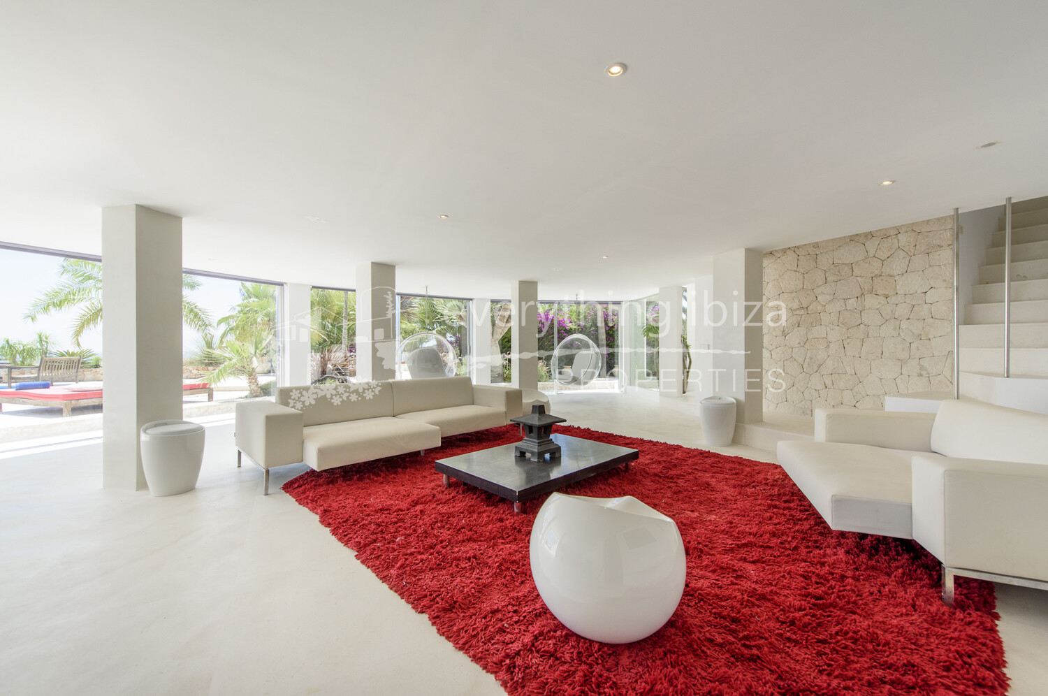 Luxurious Cosmopolitan Villa with Stunning Sea and Sunset Views, ref. 1609, for sale in Ibiza by everything ibiza Properties