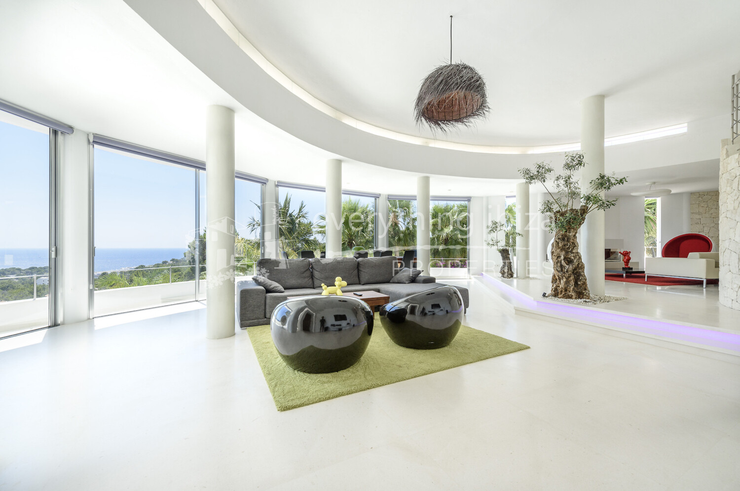 Luxurious Cosmopolitan Villa with Stunning Sea and Sunset Views, ref. 1609, for sale in Ibiza by everything ibiza Properties