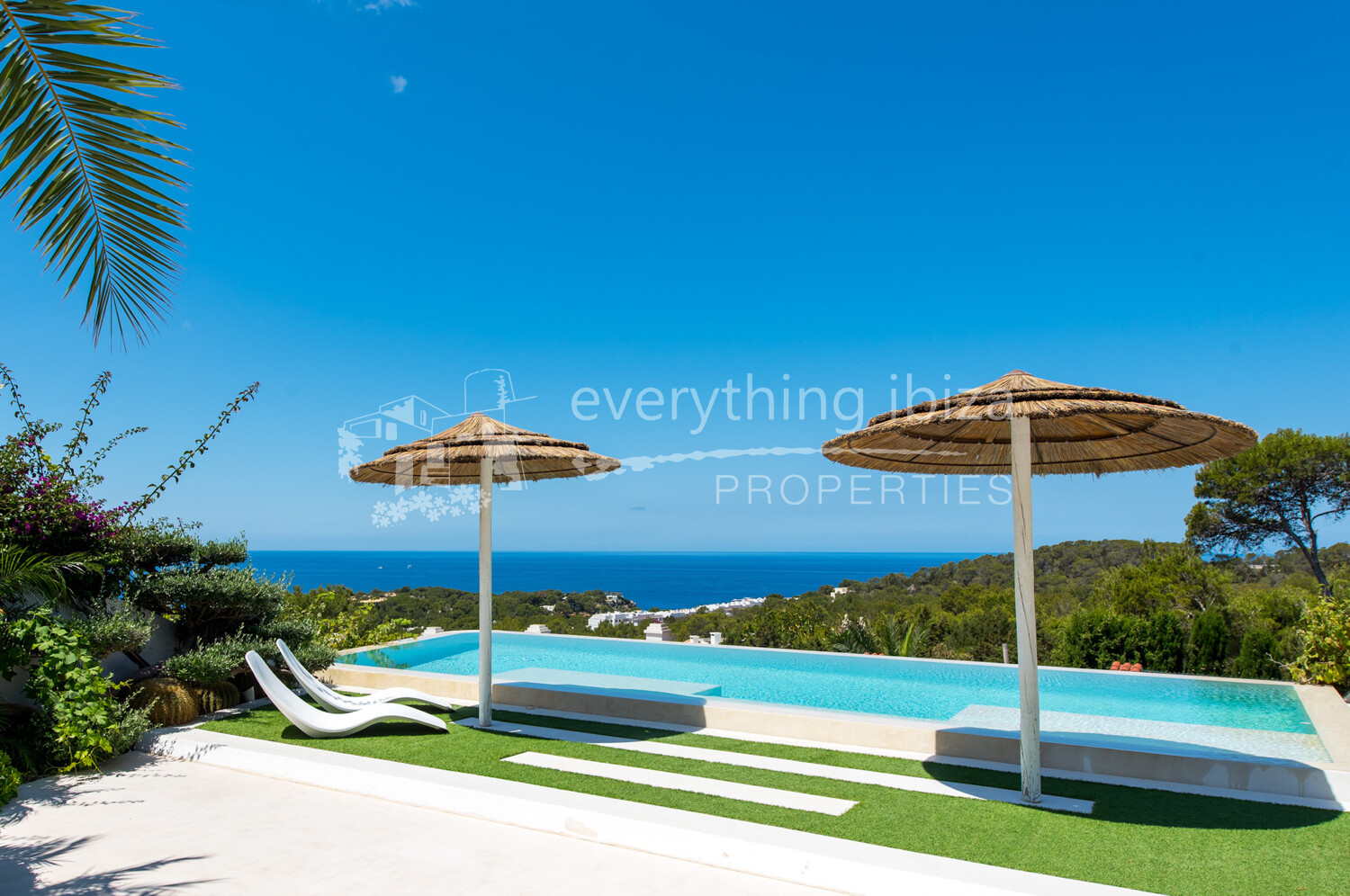 Luxurious Cosmopolitan Villa with Stunning Sea and Sunset Views, ref. 1609, for sale in Ibiza by everything ibiza Properties