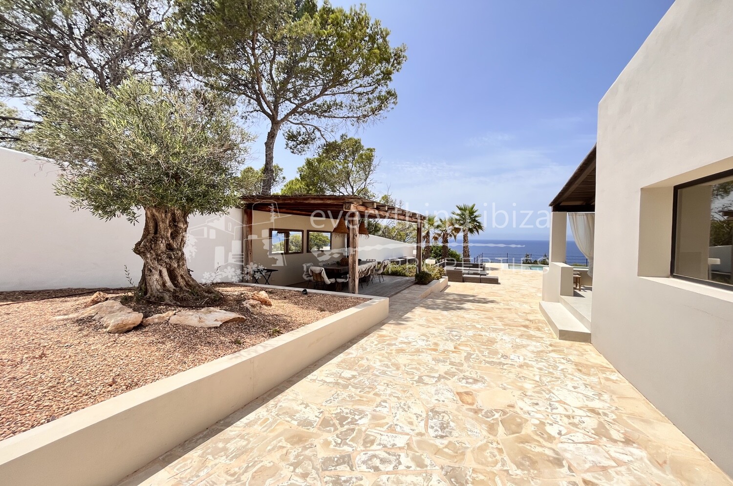 Gorgeous Detached Villa of the Finest Quality with Stunning Views, ref. 1612, for sale in Ibiza by everything ibiza Properties