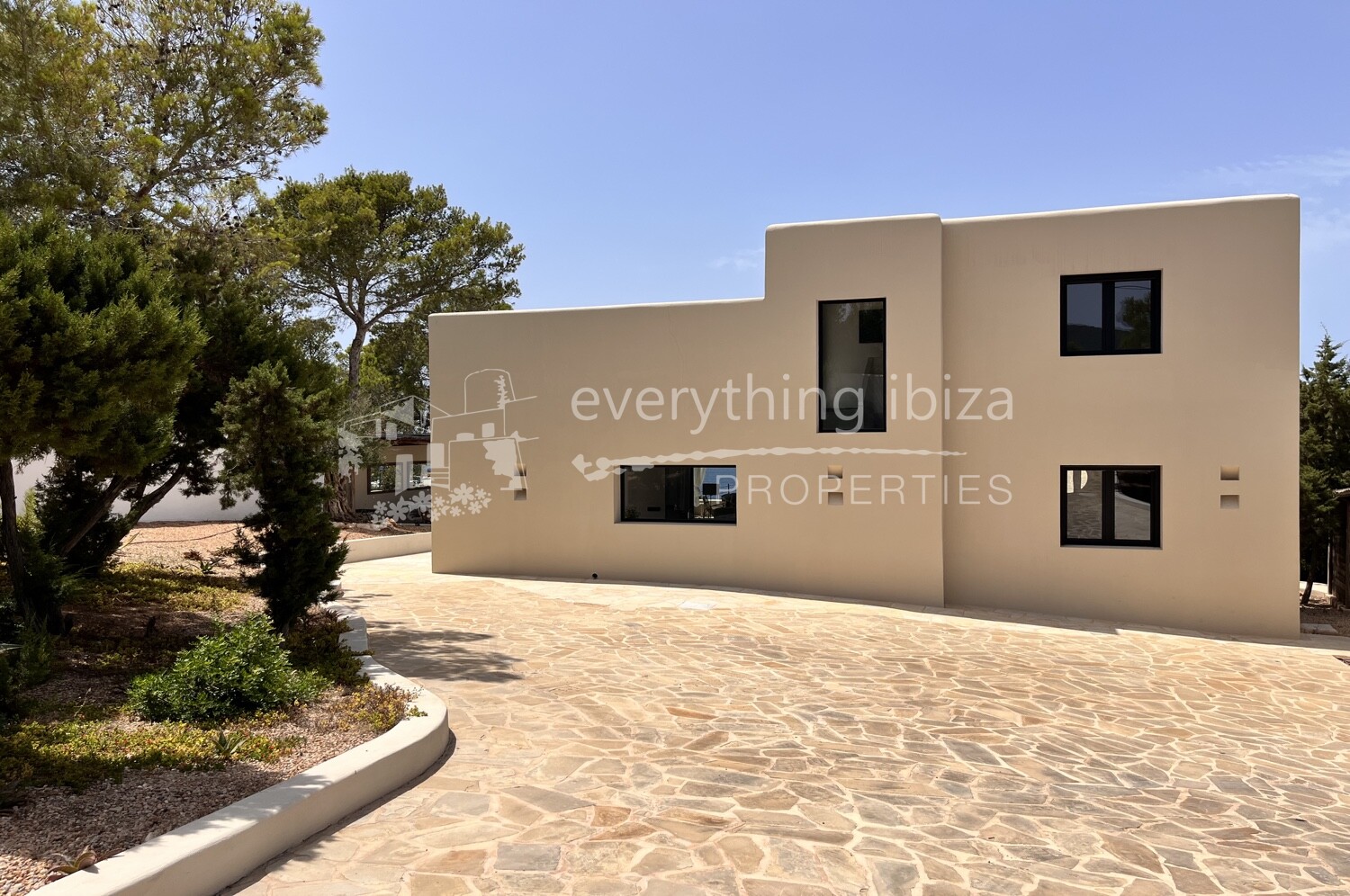 Gorgeous Detached Villa of the Finest Quality with Stunning Views, ref. 1612, for sale in Ibiza by everything ibiza Properties