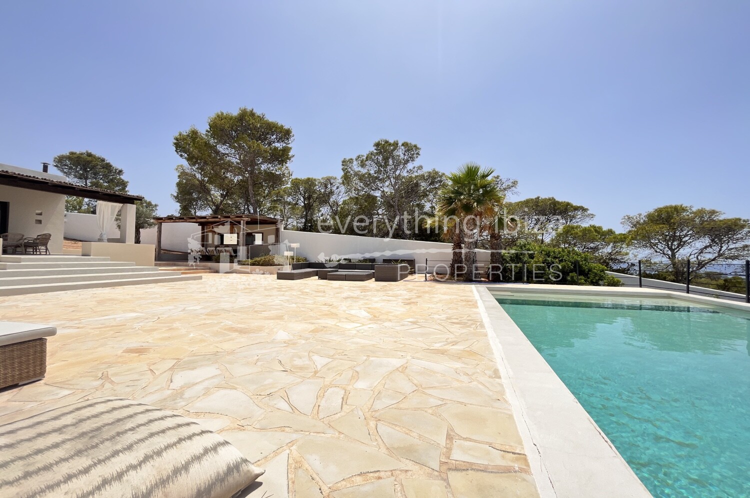 Gorgeous Detached Villa of the Finest Quality with Stunning Views, ref. 1612, for sale in Ibiza by everything ibiza Properties