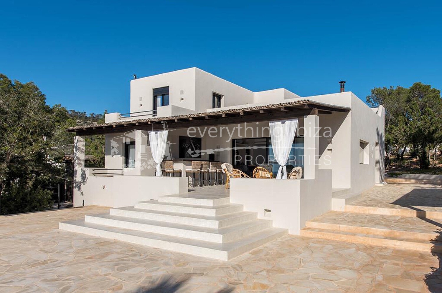 Gorgeous Detached Villa of the Finest Quality with Stunning Views, ref. 1612, for sale in Ibiza by everything ibiza Properties