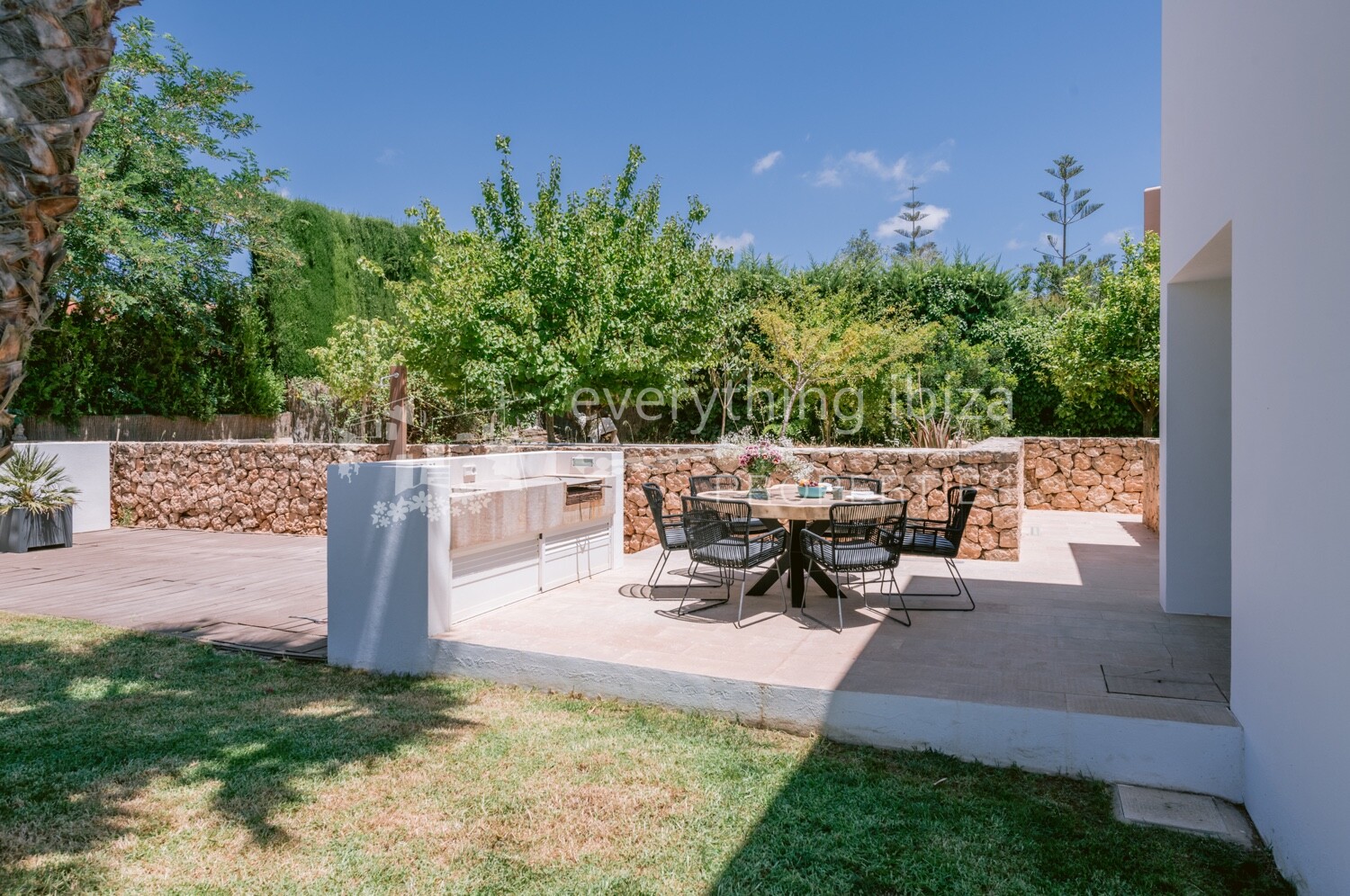 Cosmopolitan Luxury Detached Villa Close to Jesus Village, ref. 1617, for sale in Ibiza by everything ibiza Properties