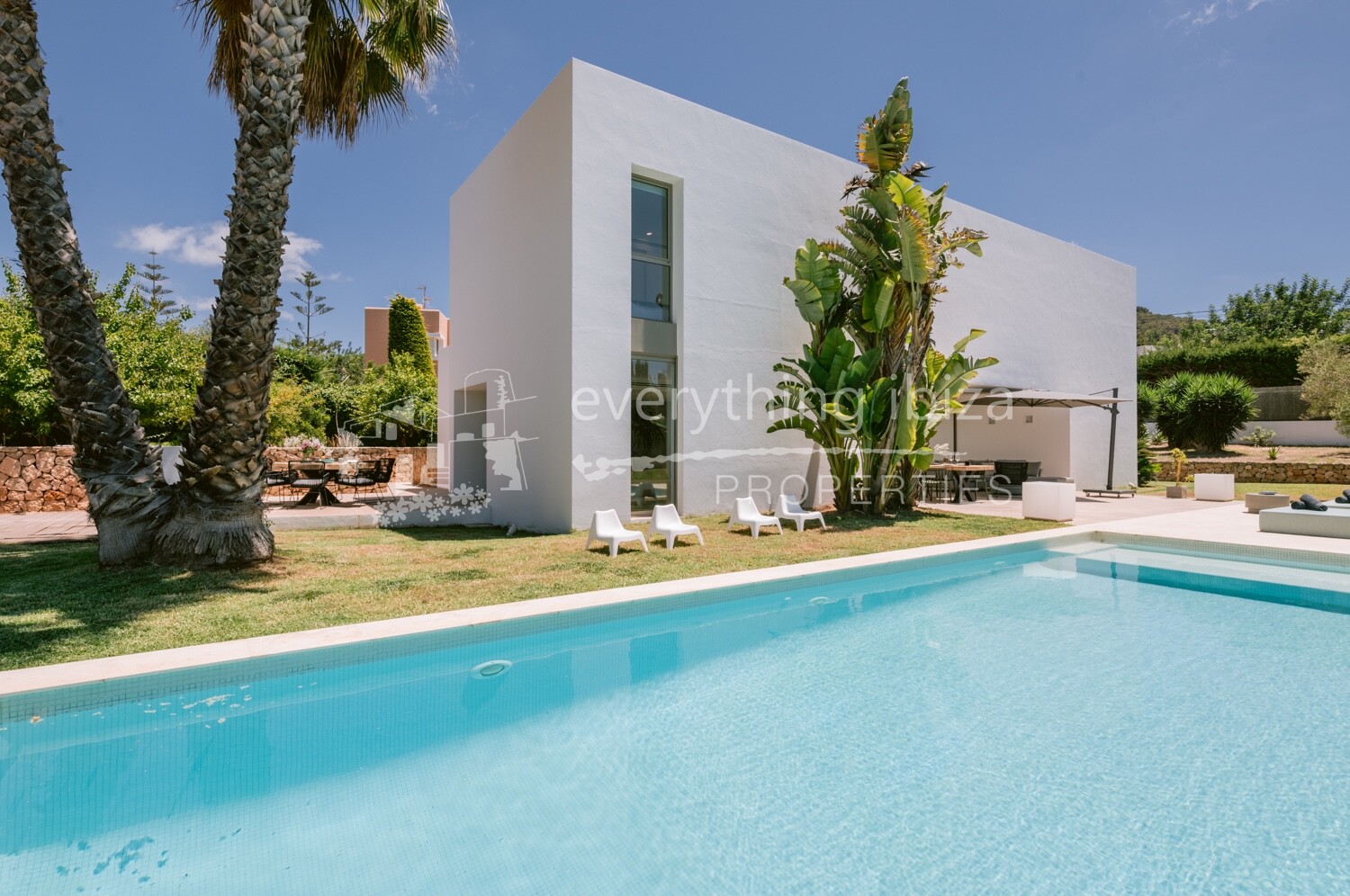 Cosmopolitan Luxury Detached Villa Close to Jesus Village, ref. 1617, for sale in Ibiza by everything ibiza Properties
