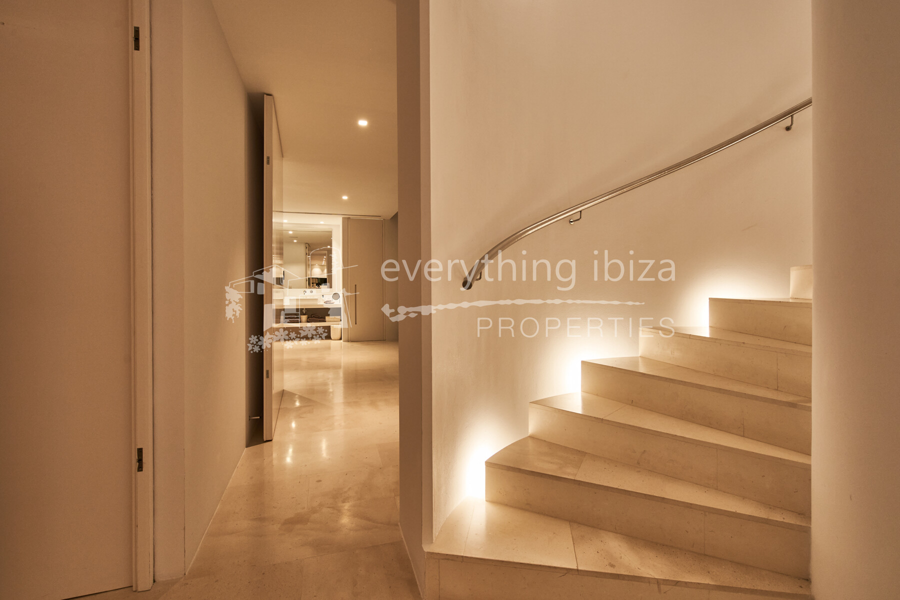 Exquisite Cosmopolitan Detached Villa of the Finest Quality & Design, ref. 1633, for sale in Ibiza by everything ibiza Properties