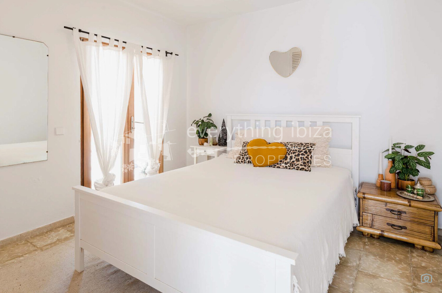 Charming Cosy Villa Recently Renovated in a Peaceful Location, ref. 1630, for sale in Ibiza by everything ibiza Properties