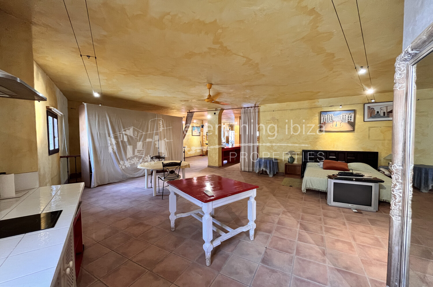 https://www.everythingibiza.com/properties/versatile-commer…of-san-jose-1640/,ref. 10, for sale in Ibiza by everything ibiza Properties