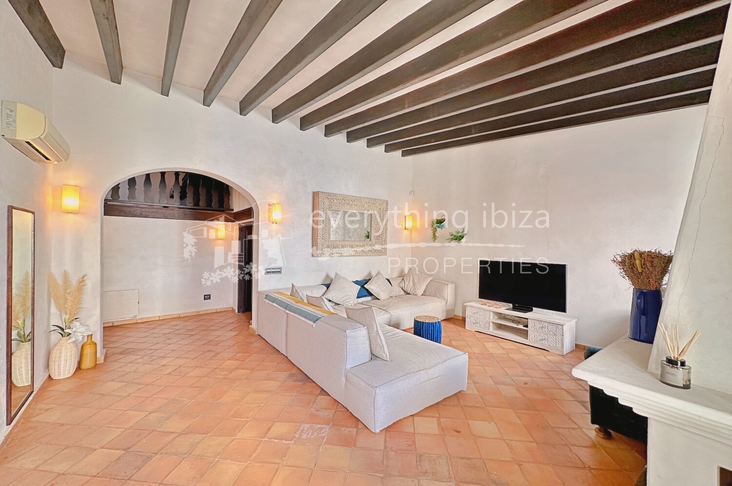 Lovely Modernised Four Bedroom Townhouse Ibiza Old Town, ref. 1645, for sale in Ibiza by everything ibiza Properties