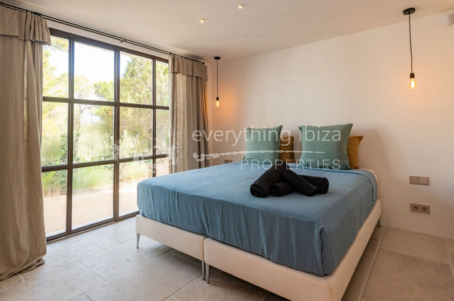 Beautifully Renovated Country House with Sea and Sunset Views, ref. 1655, for sale in Ibiza by everything ibiza Properties