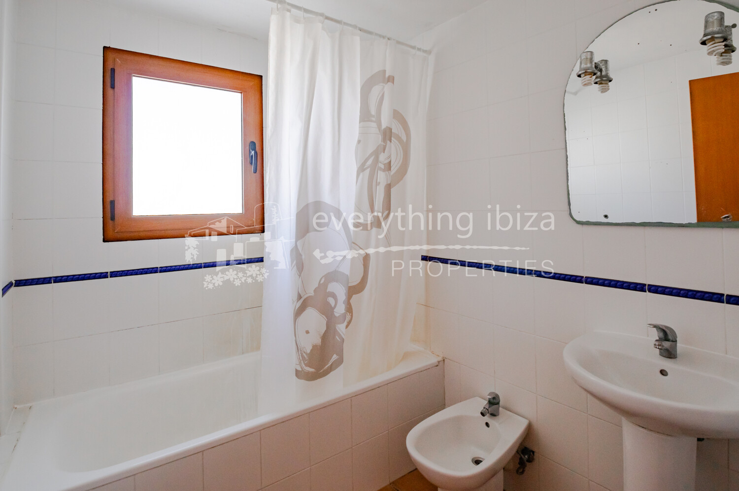 Modernised Apartment in Exclusive Area of Old Ibiza Town Centre, ref. 1652, for sale in Ibiza by everything ibiza Properties