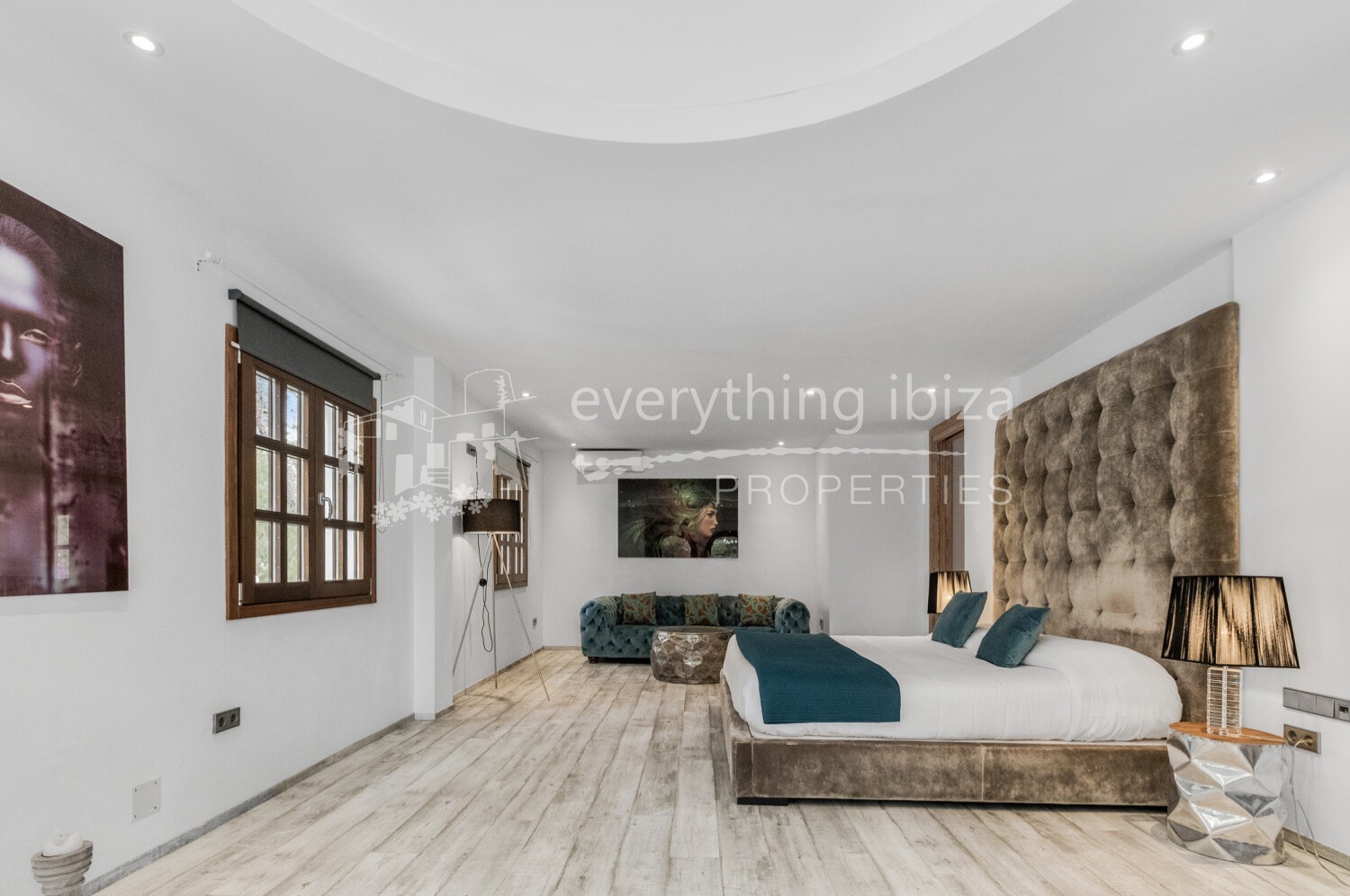 Beautiful Villa with Tourist License Two Guest Anexes and Large Rural Plot in Sa Carroca, ref. 1667, for sale in Ibiza by everything ibiza Properties