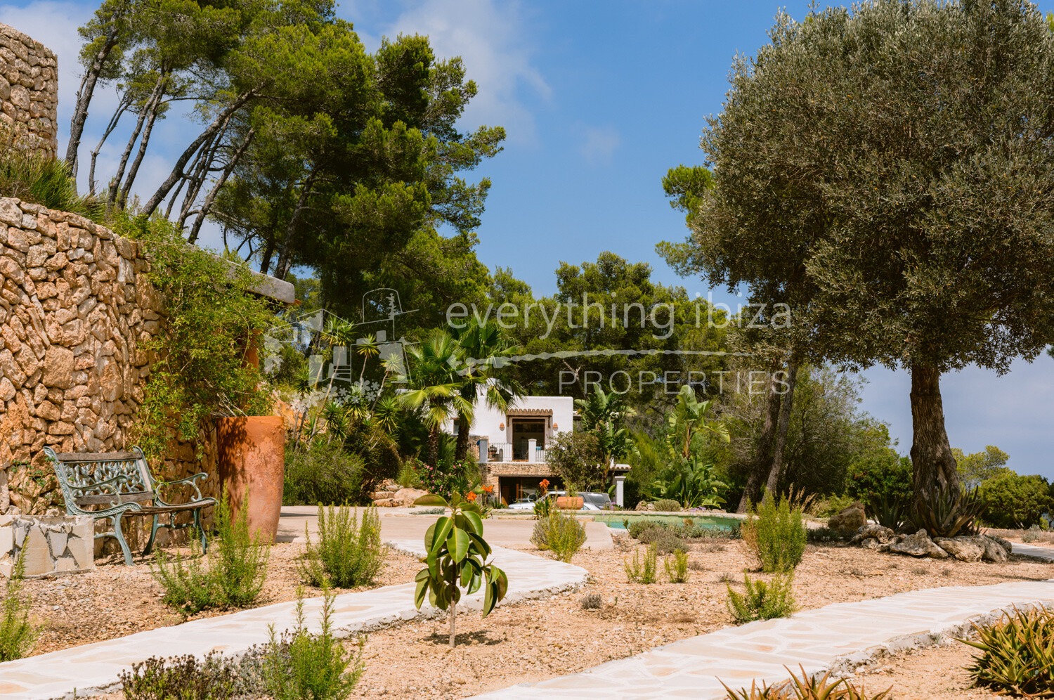 Traditional Finca with Pool and Large Private Plot Close to Stunning North Eastern Beaches, ref.1671, for sale in Ibiza by everything ibiza Properties