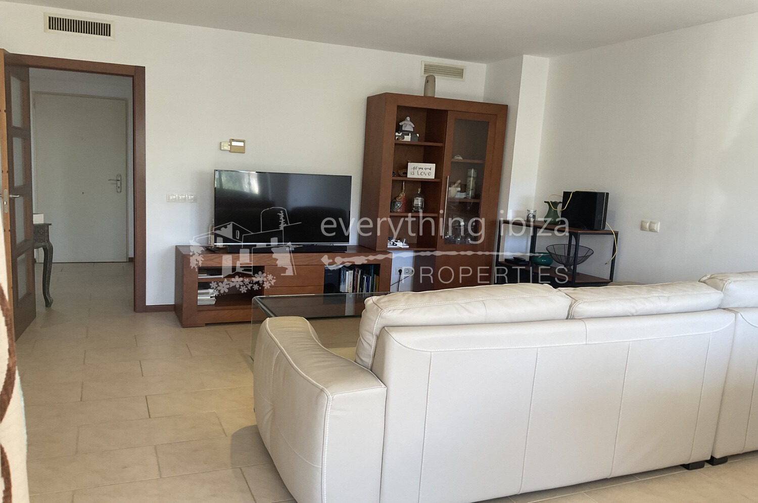 Delightful Contemporary Apartment Very Near Beach in Central Santa Eulalia, ref. 1675, for sale in Ibiza by everything ibiza Properties