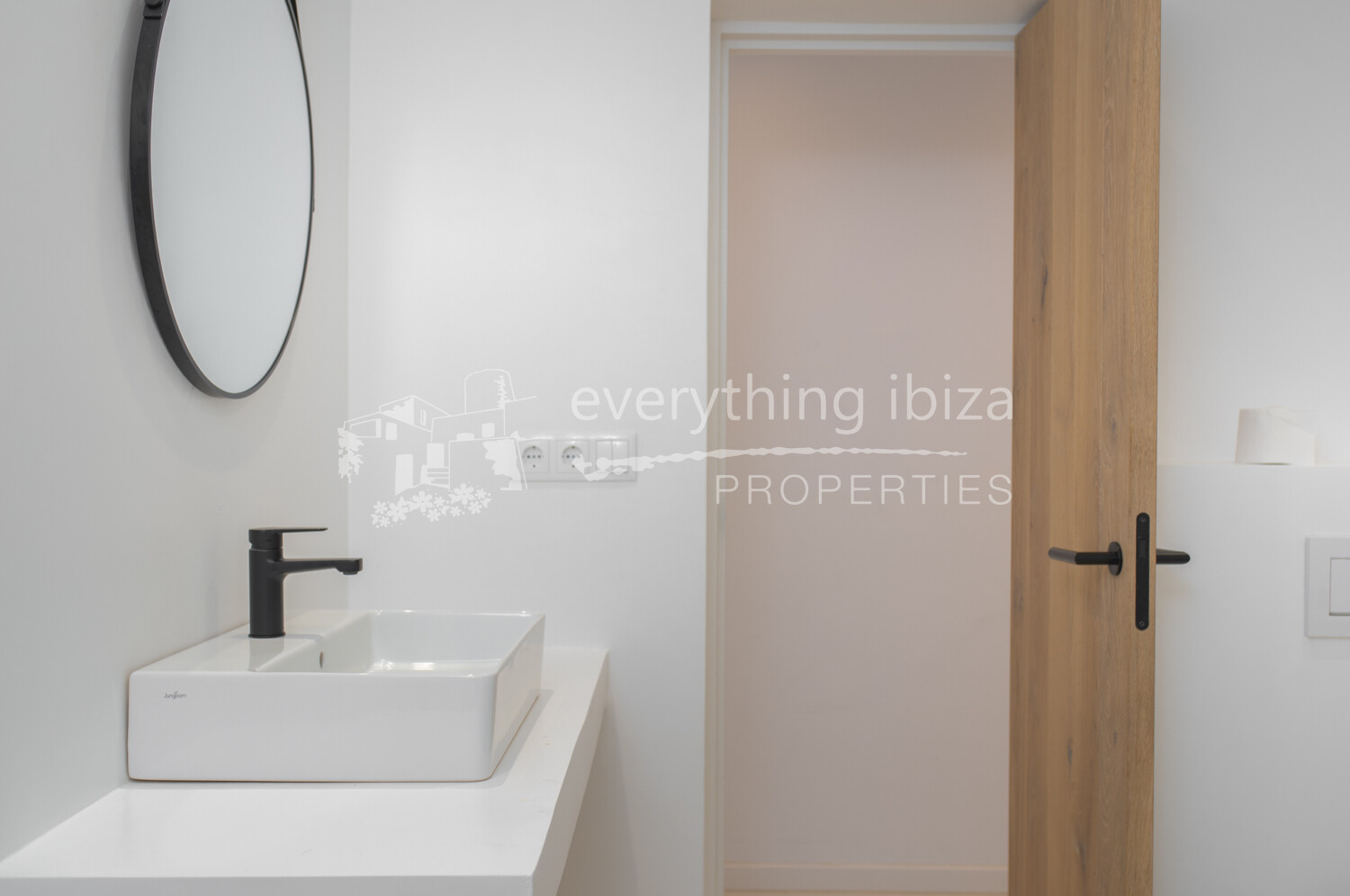 Beautiful Contemporary Villa Close to Cosmopolitan Village of Jesus, ref. 1681, for sale in Ibiza by everything ibiza Properties