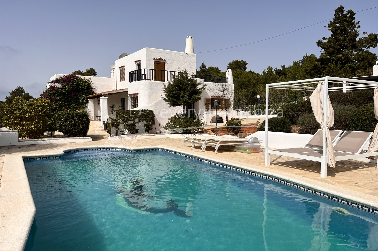 Charming Traditional Villa with Tourist License, Sea & Sunset Views, ref. 1682, for sale in Ibiza by everything ibiza Properties