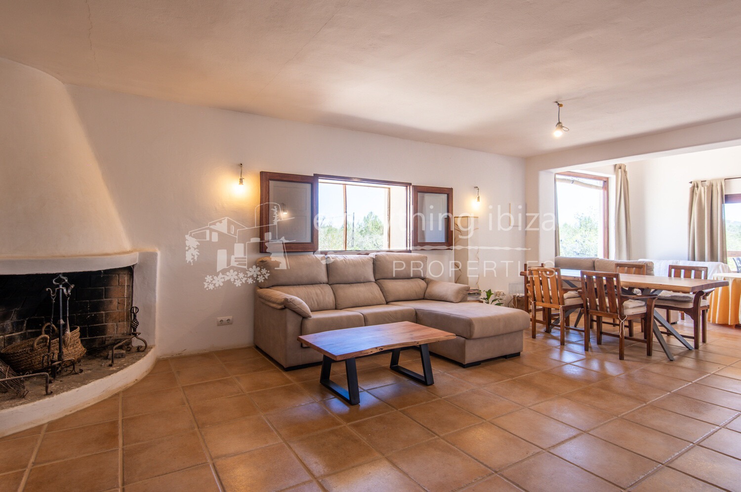 Traditional Spacious Finca Close to Santa Gertrudis Ideal for Renovation, ref. 1683, for sale in Ibiza by everything ibiza Properties