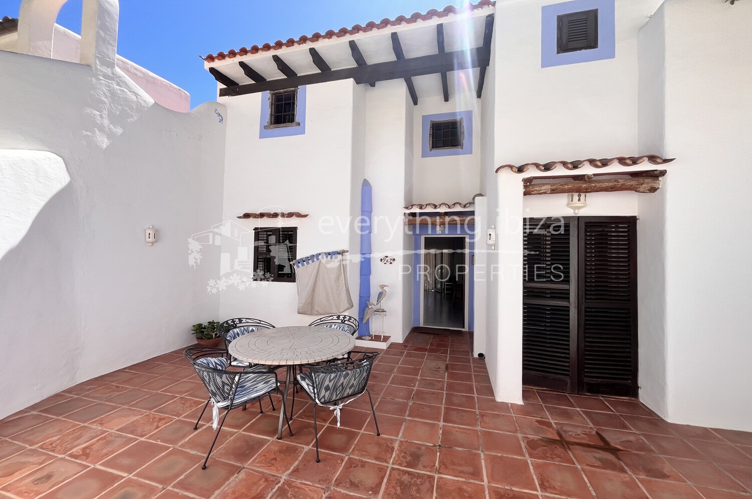 Charming Traditional Townhouse Close to Cala Conta with Sea and Sunset Views, ref. 1689, on sale in ibiza by everything ibiza Properties