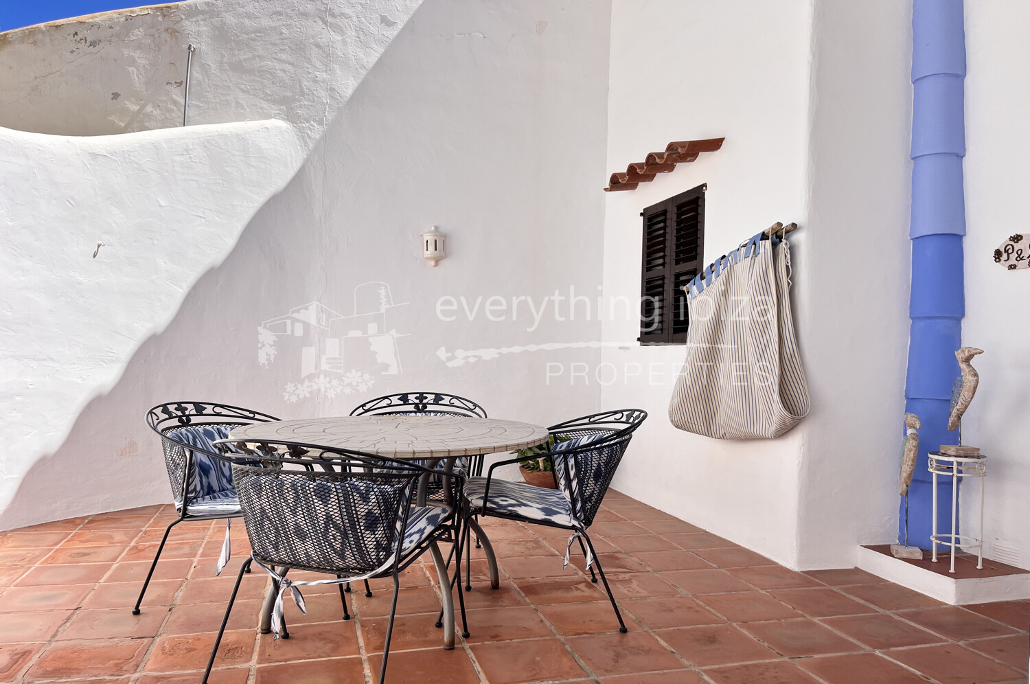 Charming Traditional Townhouse Close to Cala Conta with Sea and Sunset Views, ref. 1689, on sale in ibiza by everything ibiza Properties