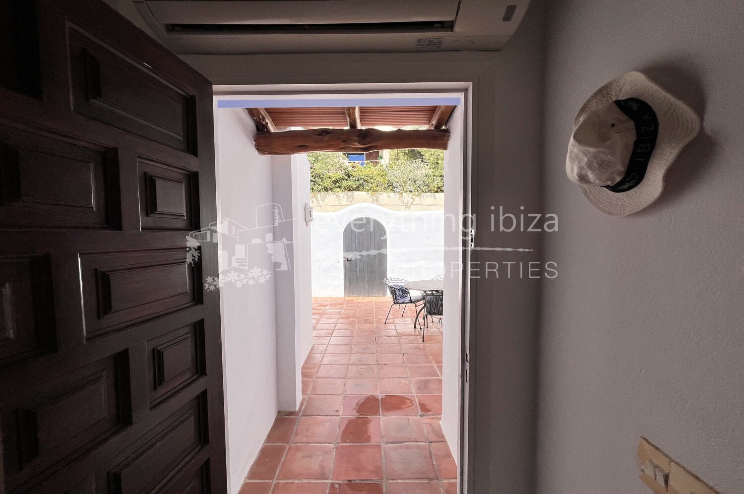 Charming Traditional Townhouse Close to Cala Conta with Sea and Sunset Views, ref. 1689, on sale in ibiza by everything ibiza Properties