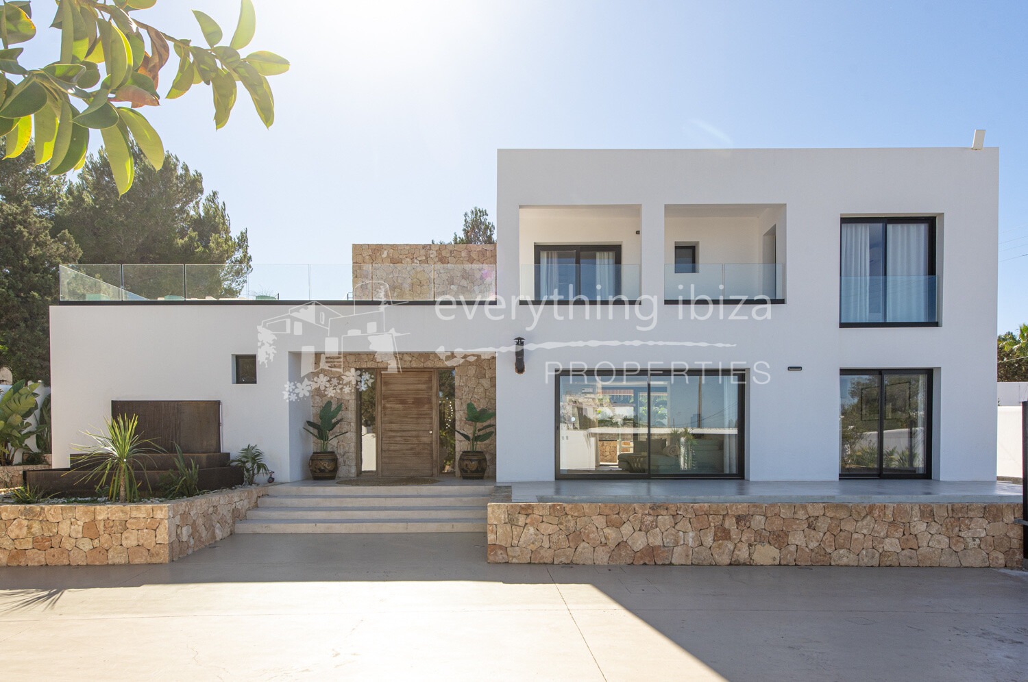 Stylish Contemporary Villa in Peaceful Setting near Beach with Sea and Sunset Views, ref. 1692, for sale in Ibiza by everything ibiza Properties