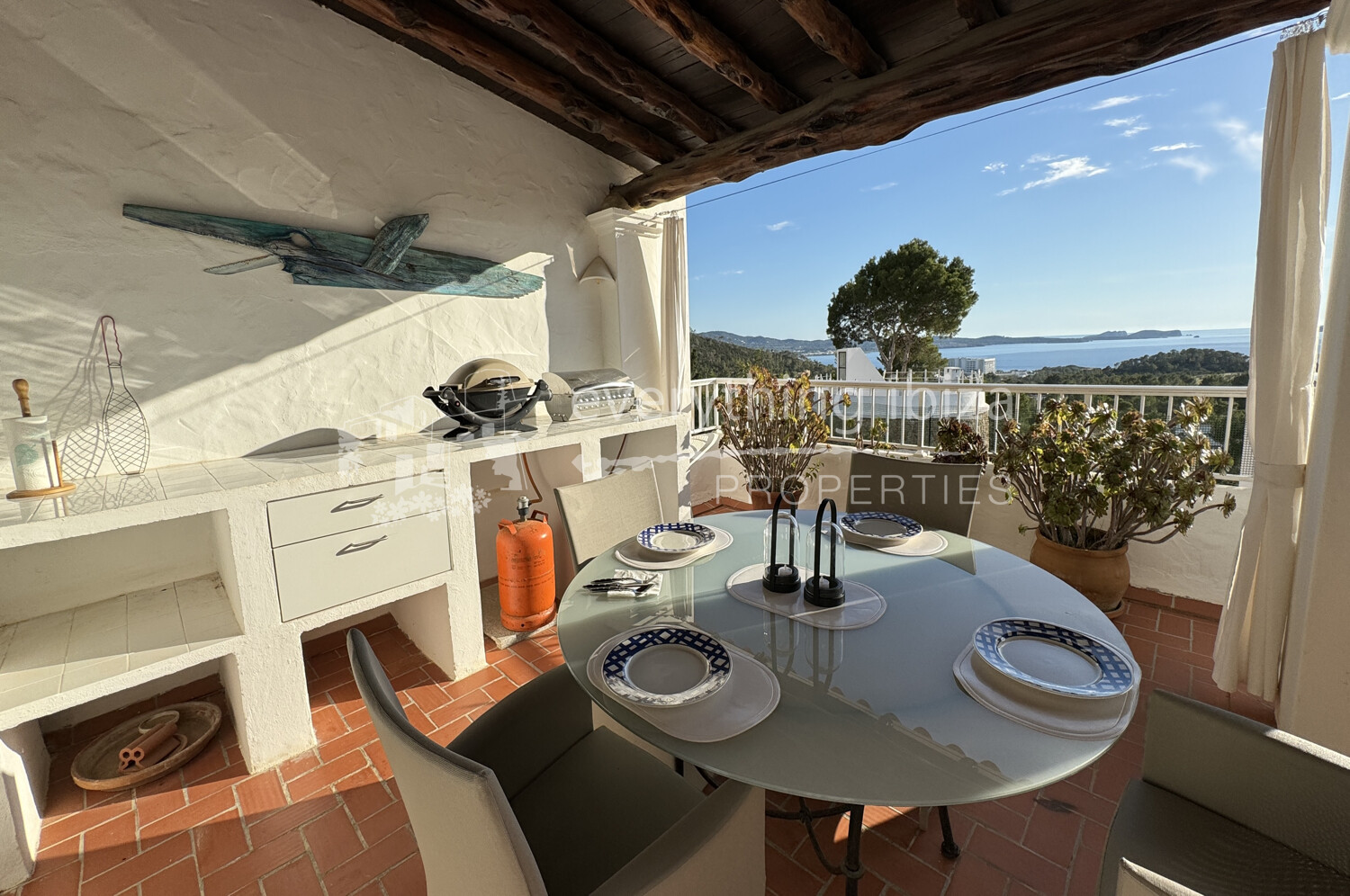 Charming Traditional Villa and 2 Separate Apartments with Super Sea & Sunset Views, ref. 1698, for sale in Ibiza by everything ibiza Properties