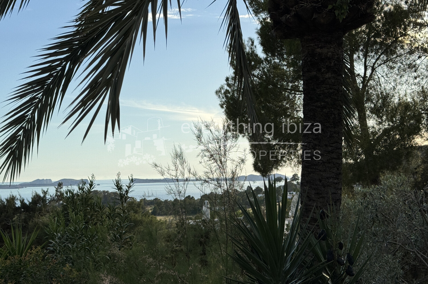 Charming Traditional Villa and 2 Separate Apartments with Super Sea & Sunset Views, ref. 1698, for sale in Ibiza by everything ibiza Properties