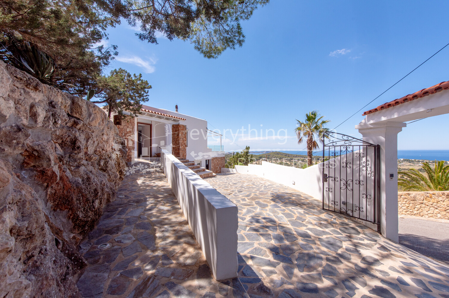 Luxury Elegant Modern Villa with Stunning Views and Close to Beaches, ref. 1708, for sale in Ibiza by everything ibiza Properties