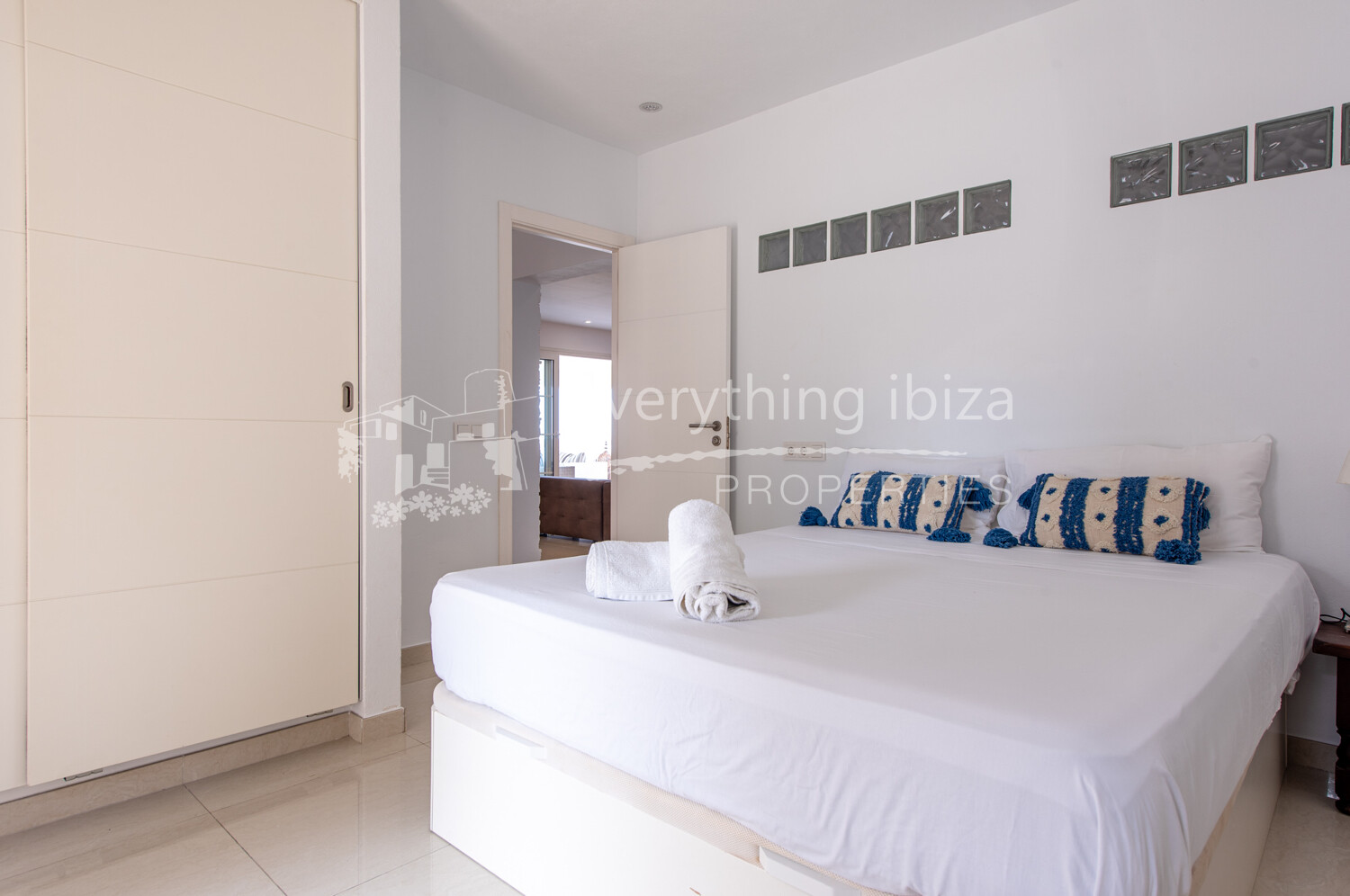 Luxury Elegant Modern Villa with Stunning Views and Close to Beaches, ref. 1708, for sale in Ibiza by everything ibiza Properties