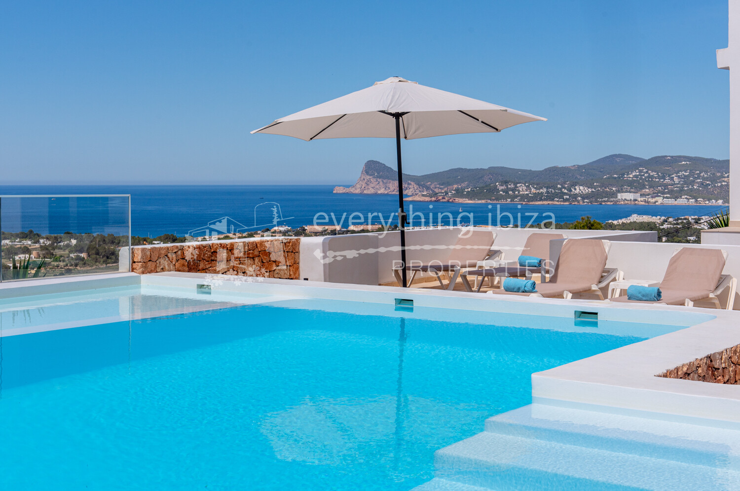 Luxury Elegant Modern Villa with Stunning Views and Close to Beaches, ref. 1708, for sale in Ibiza by everything ibiza Properties