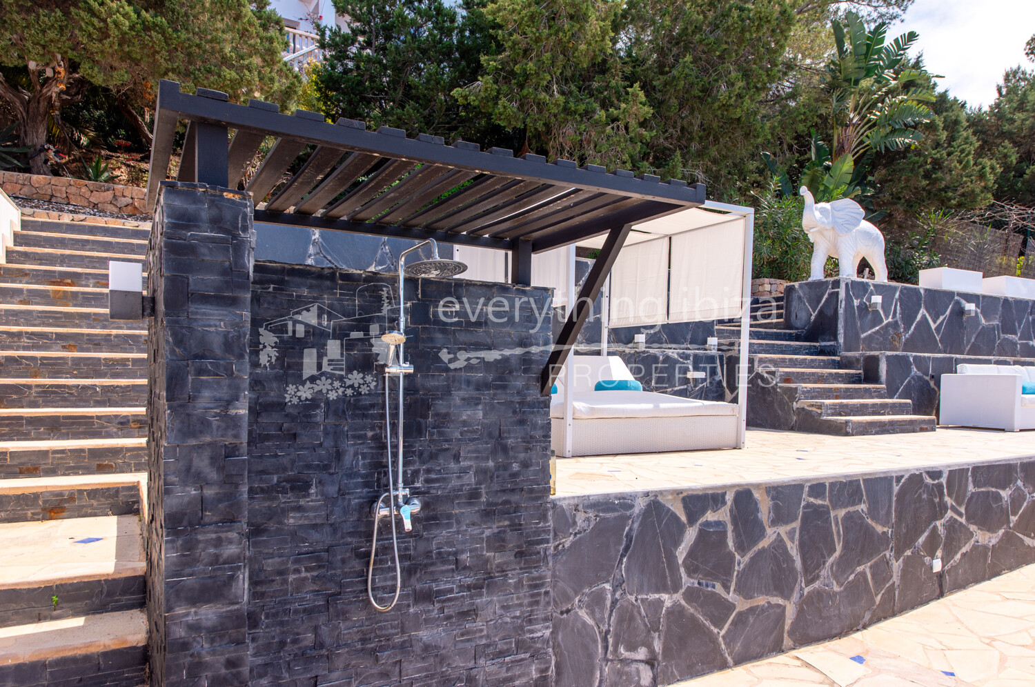 Luxury Elegant Modern Villa with Stunning Views and Close to Beaches, ref. 1708, for sale in Ibiza by everything ibiza Properties