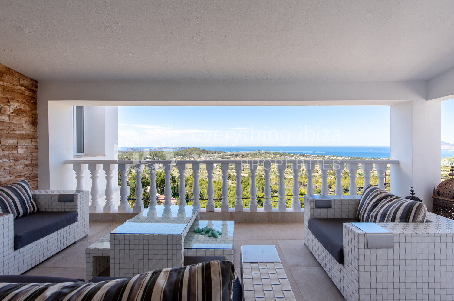 Luxury Elegant Modern Villa with Stunning Views and Close to Beaches, ref. 1708, for sale in Ibiza by everything ibiza Properties
