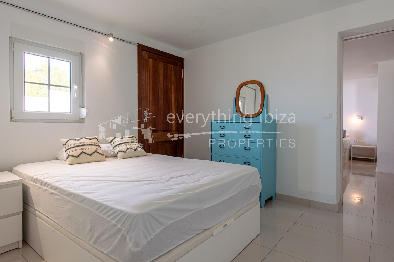 Luxury Elegant Modern Villa with Stunning Views and Close to Beaches, ref. 1708, for sale in Ibiza by everything ibiza Properties