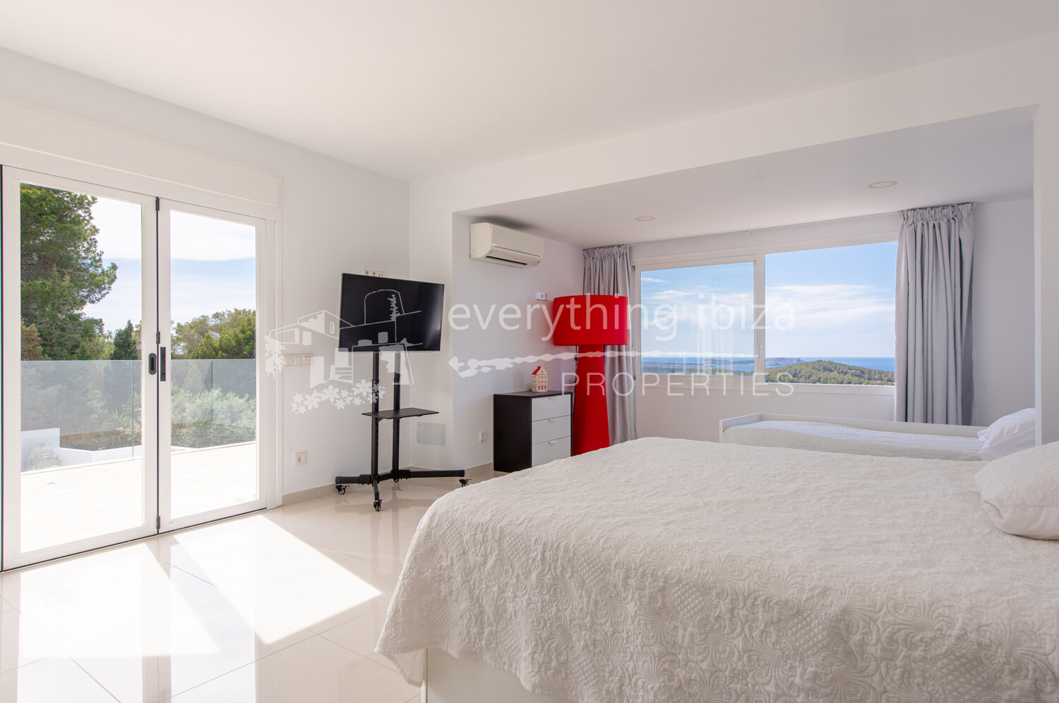 Luxury Elegant Modern Villa with Stunning Views and Close to Beaches, ref. 1708, for sale in Ibiza by everything ibiza Properties
