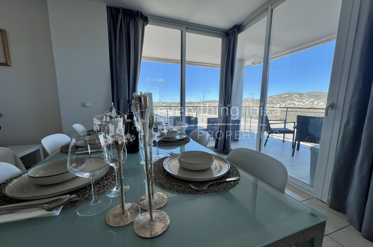 Stylish Modern 3 Bedroom Apartment Close to the Beach & Prestigious Marinas, ref. 1709, for sale in Ibiza by everything ibiza Properties