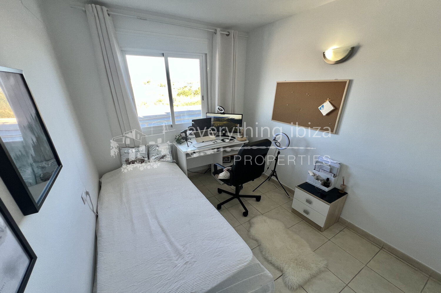 Stylish Modern 3 Bedroom Apartment Close to the Beach & Prestigious Marinas, ref. 1709, for sale in Ibiza by everything ibiza Properties