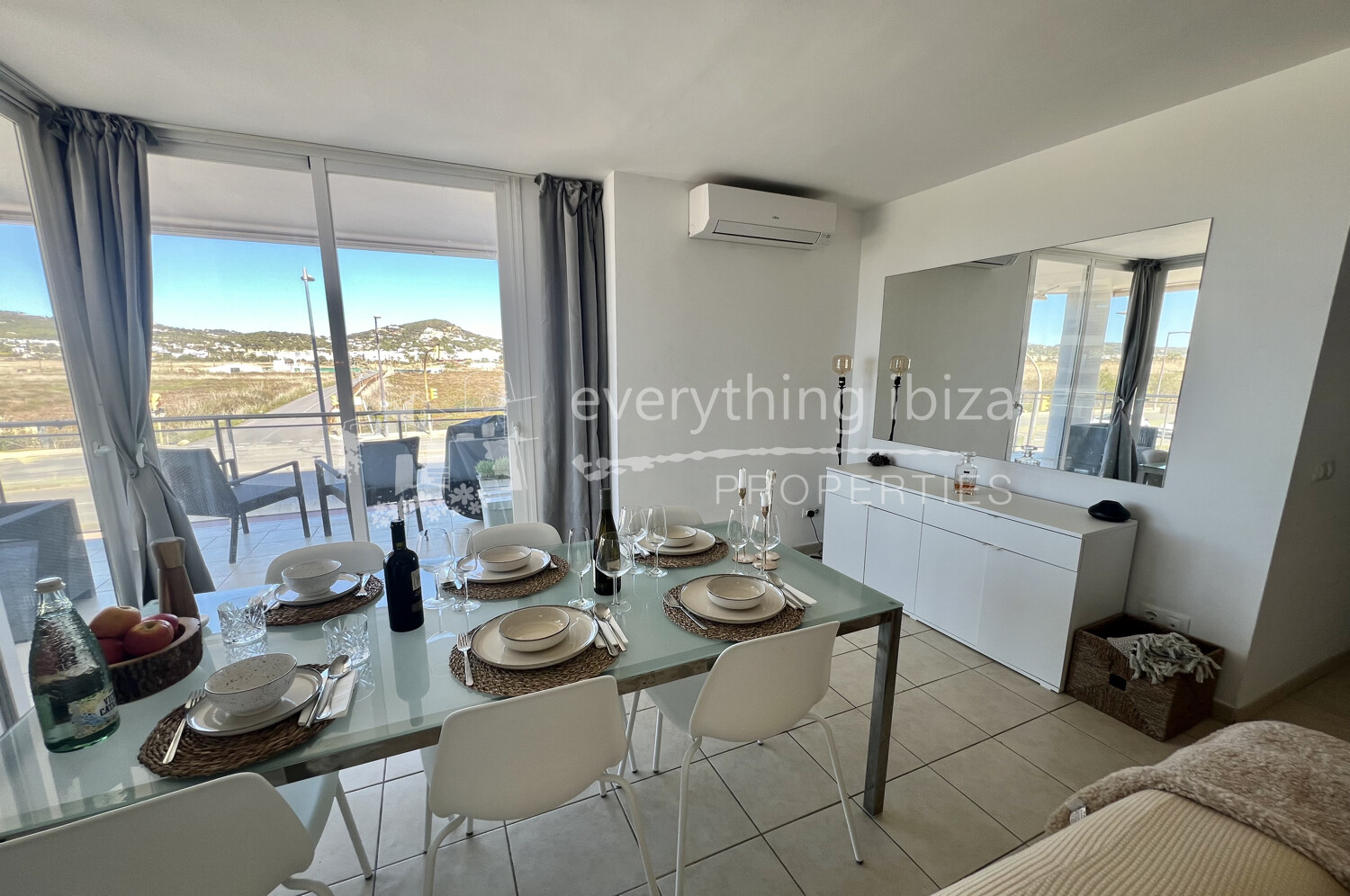 Stylish Modern 3 Bedroom Apartment Close to the Beach & Prestigious Marinas, ref. 1709, for sale in Ibiza by everything ibiza Properties