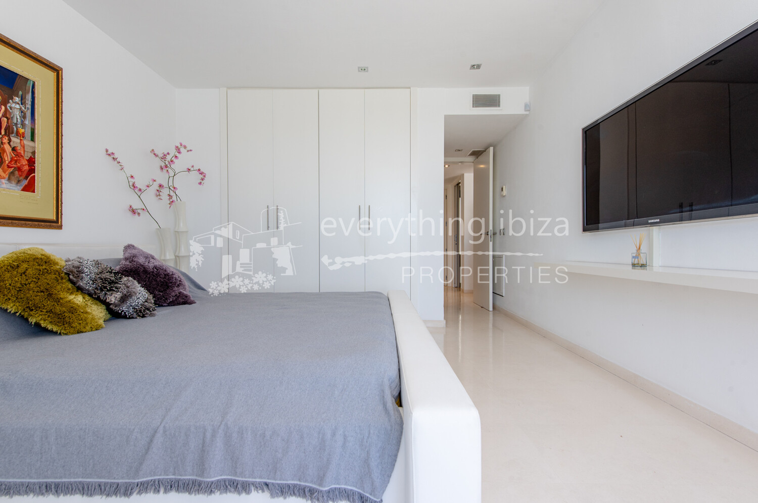 Beautiful Modern House with Stunning Sea, Sunset & Es Vedra Views, ref. 1711, for sale in Ibiza with everything ibiza Properties