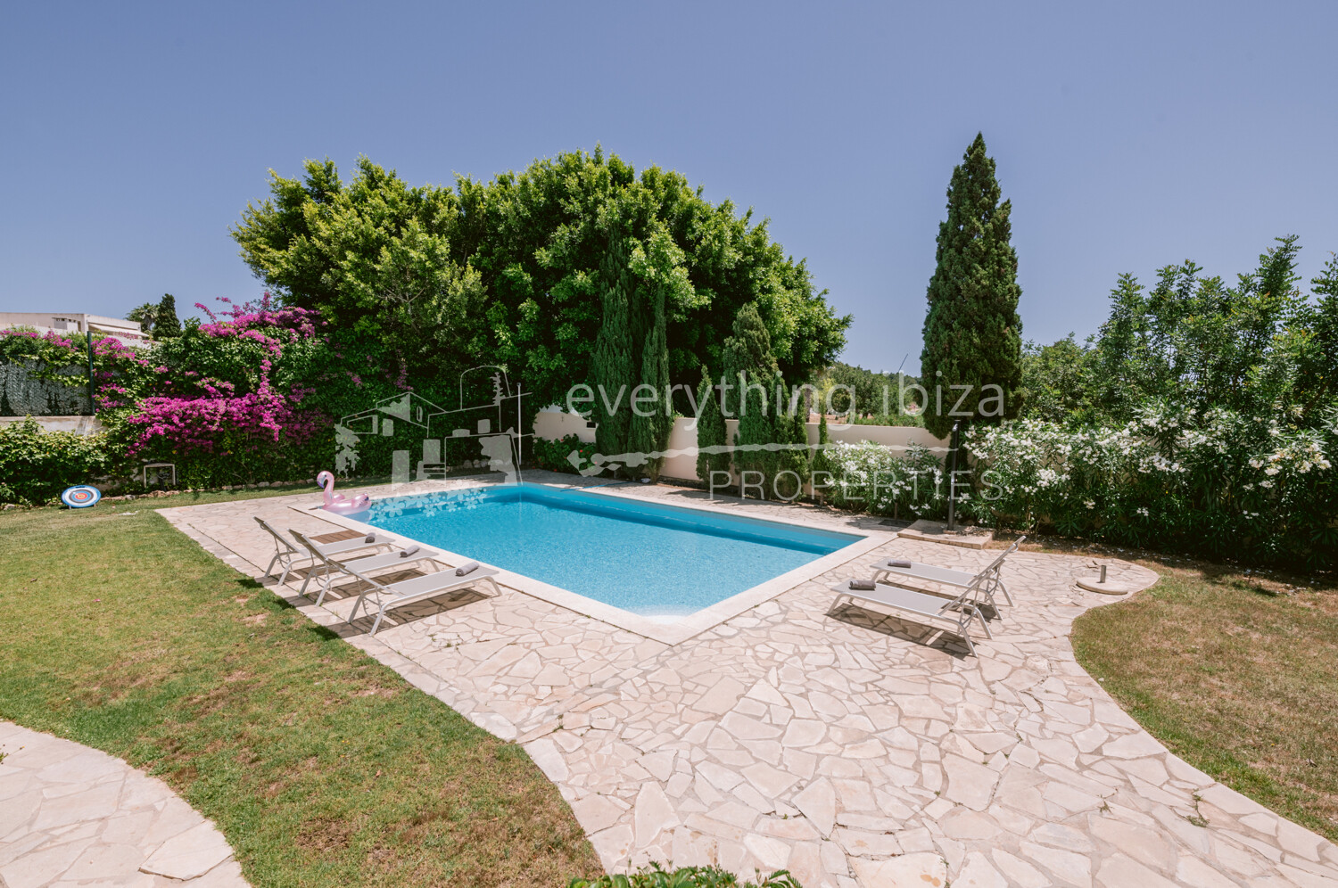 Stylish Modern Minimalistic Villa Close to Popular Jesus Village, ref. 1714, for sale in Ibiza by everything ibiza Properties