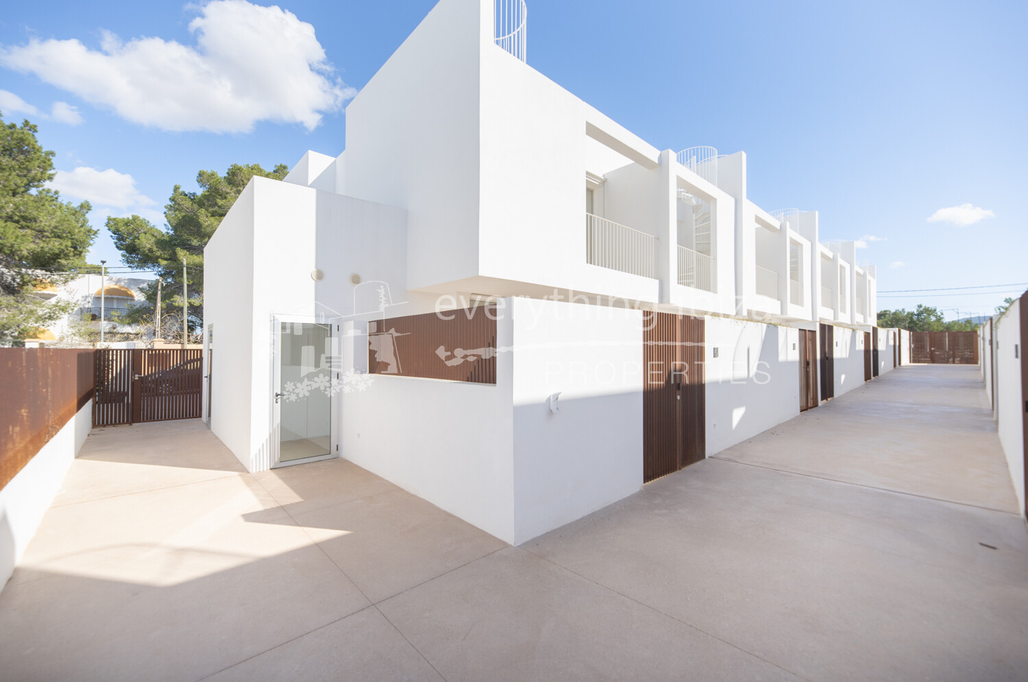New Modern Quality Townhouses Close to Local Amenities & Beach, ref. 1717, for sale in Ibiza by everything ibiza Properties