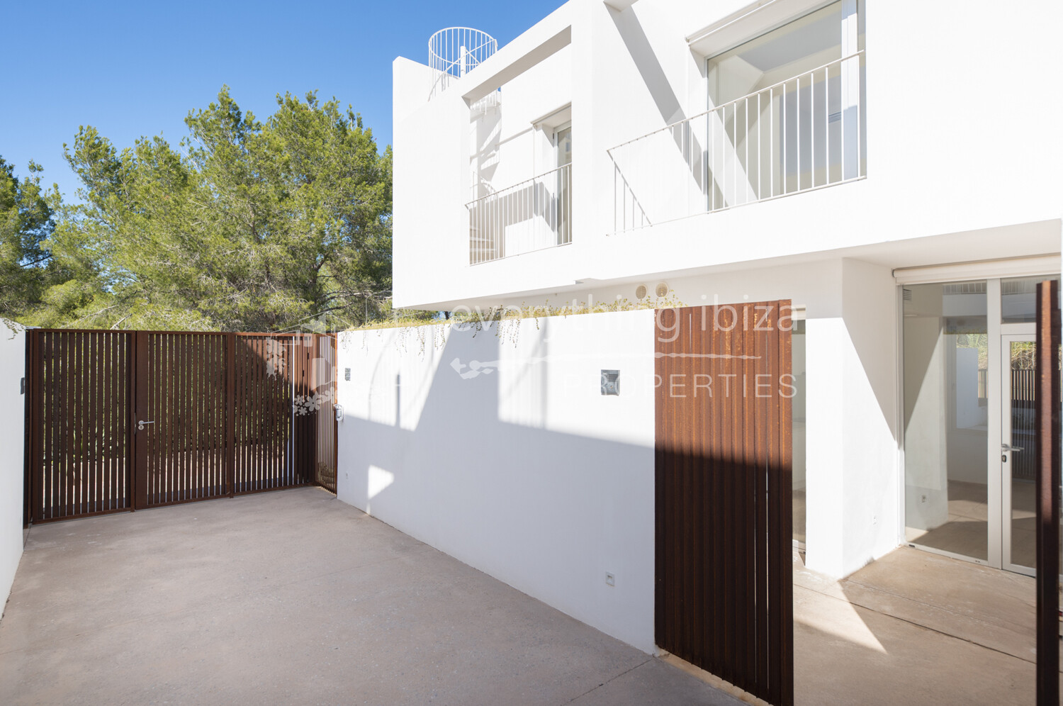 New Modern Quality Townhouses Close to Local Amenities & Beach, ref. 1717, for sale in Ibiza by everything ibiza Properties