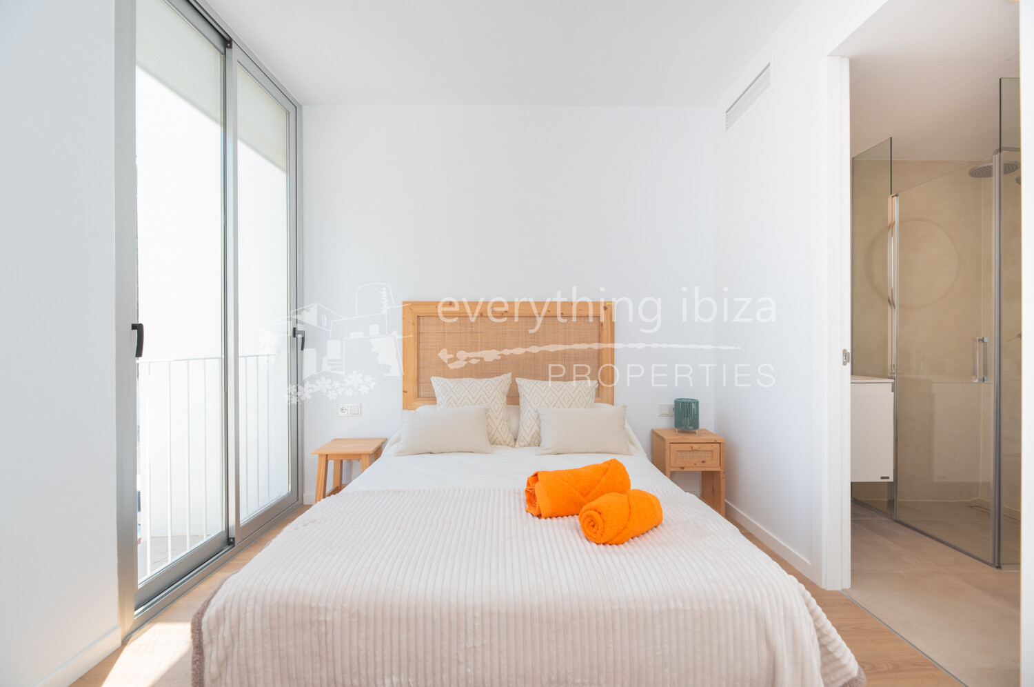 New Modern Quality Townhouses Close to Local Amenities & Beach, ref. 1717, for sale in Ibiza by everything ibiza Properties