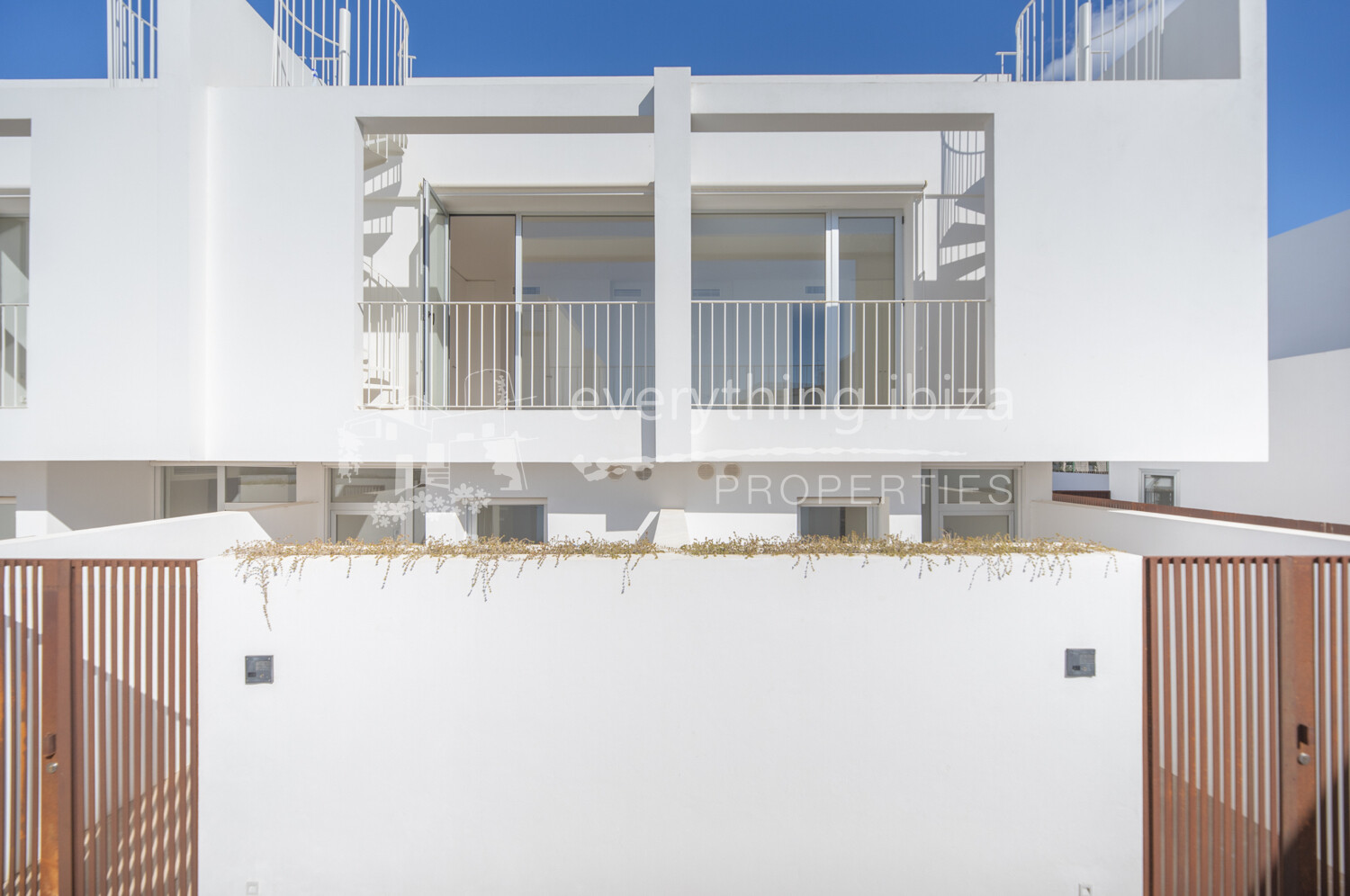 New Modern Quality Townhouses Close to Local Amenities & Beach, ref. 1717, for sale in Ibiza by everything ibiza Properties