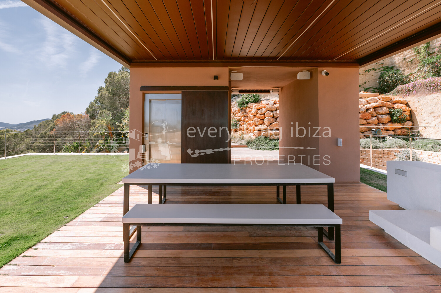 Stunning Contemporary 6 Bedroom Villa with Amazing Panoramic Views, ref. 1718, for sale in Ibiza by everything ibiza Properties
