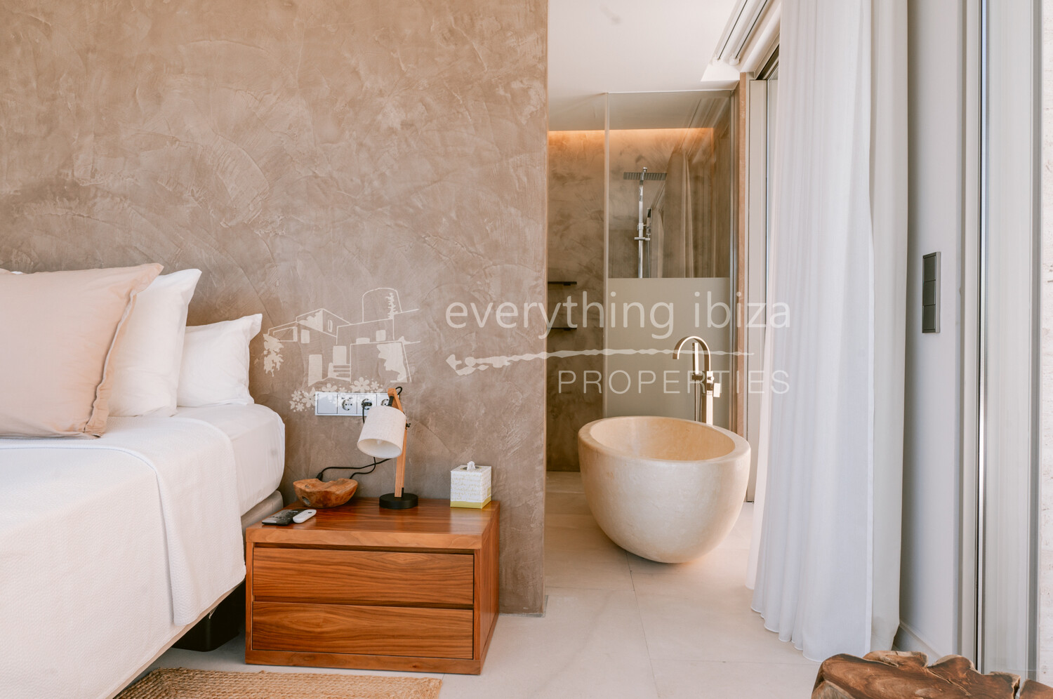 Stunning Contemporary 6 Bedroom Villa with Amazing Panoramic Views, ref. 1718, for sale in Ibiza by everything ibiza Properties