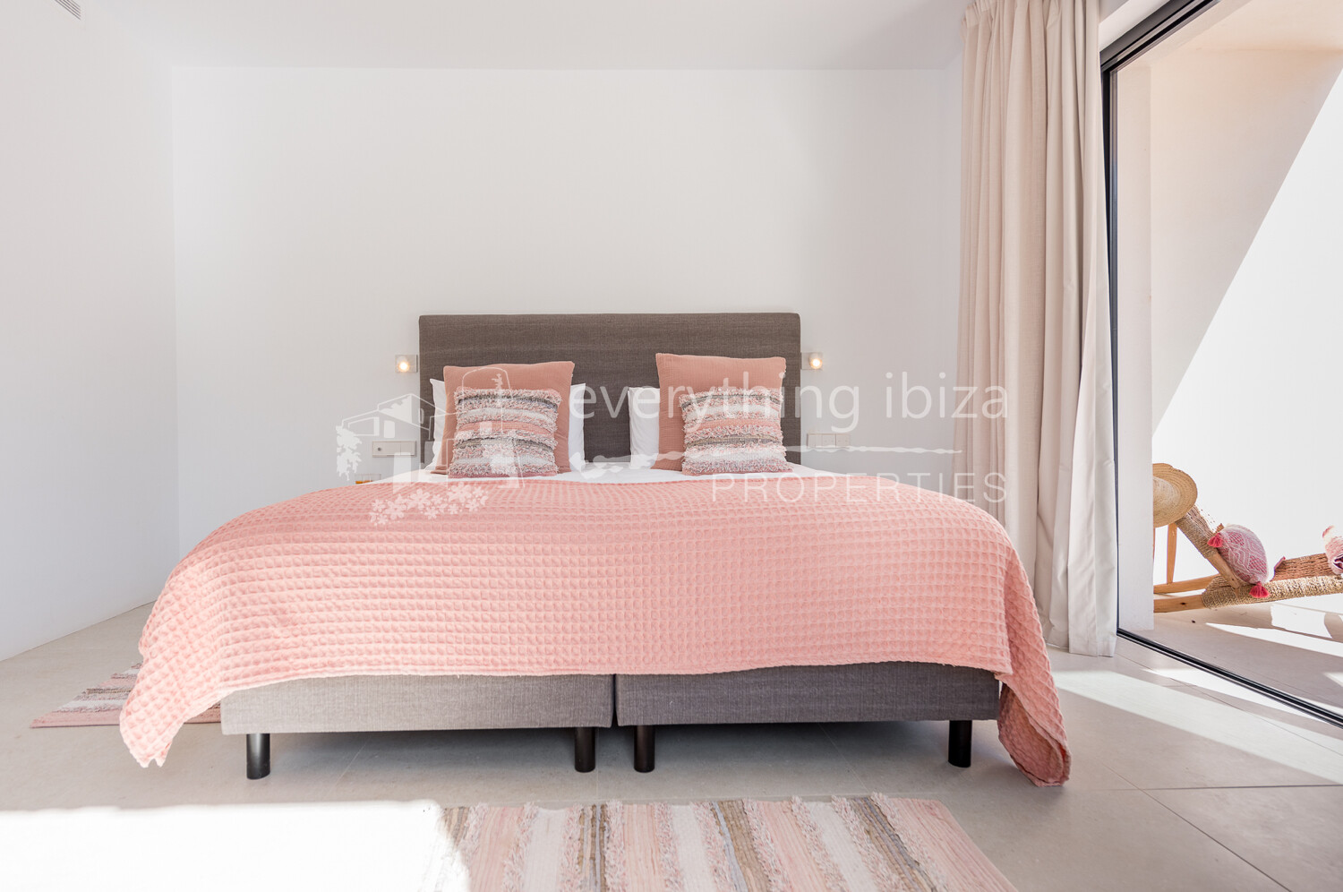 Stunning New Modern Villa Close to the Coastline and Nearby Beaches, ref. 1719, for sale in Ibiza by everything ibiza Properties