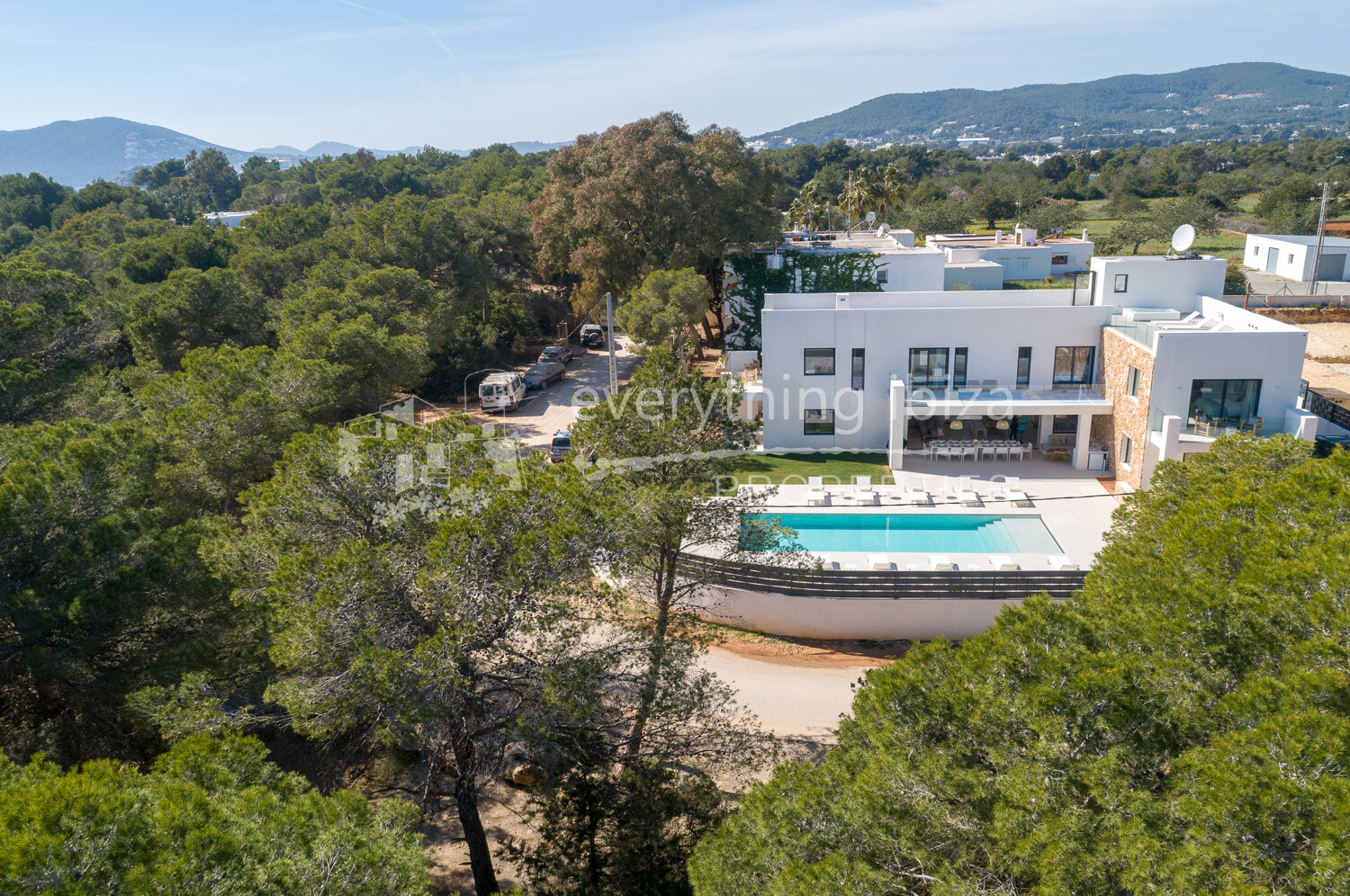 Stunning New Modern Villa Close to the Coastline and Nearby Beaches, ref. 1719, for sale in Ibiza by everything ibiza Properties
