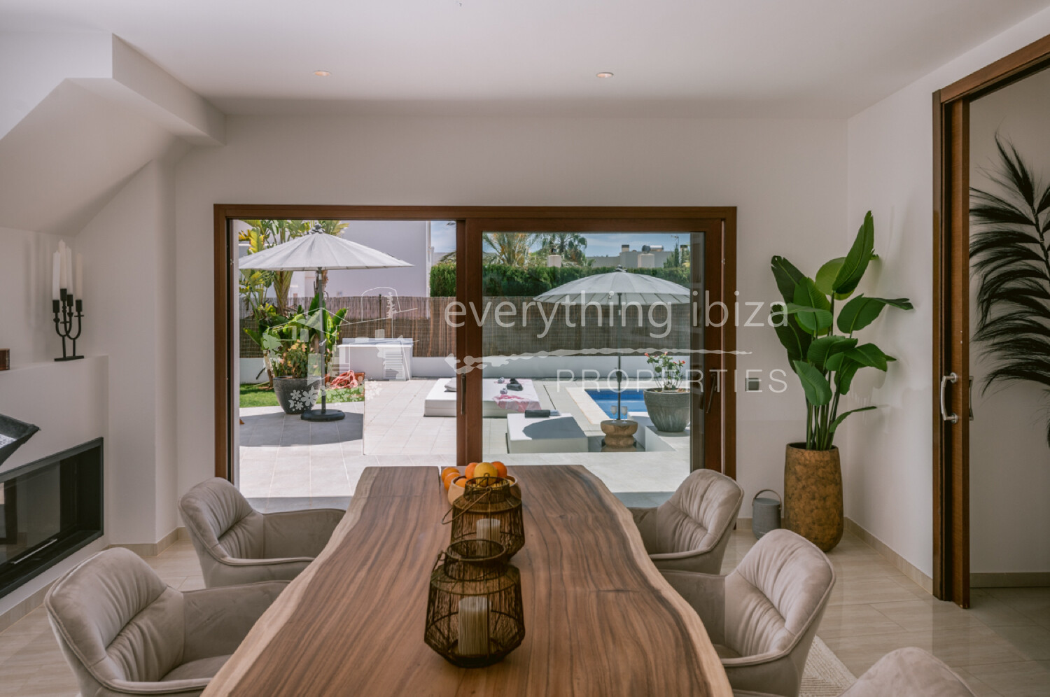 Modern Luxurious Detached Villa with Private Pool and Beautiful Garden, ref. 1720, for sale in Ibiza by everything ibiza Properties